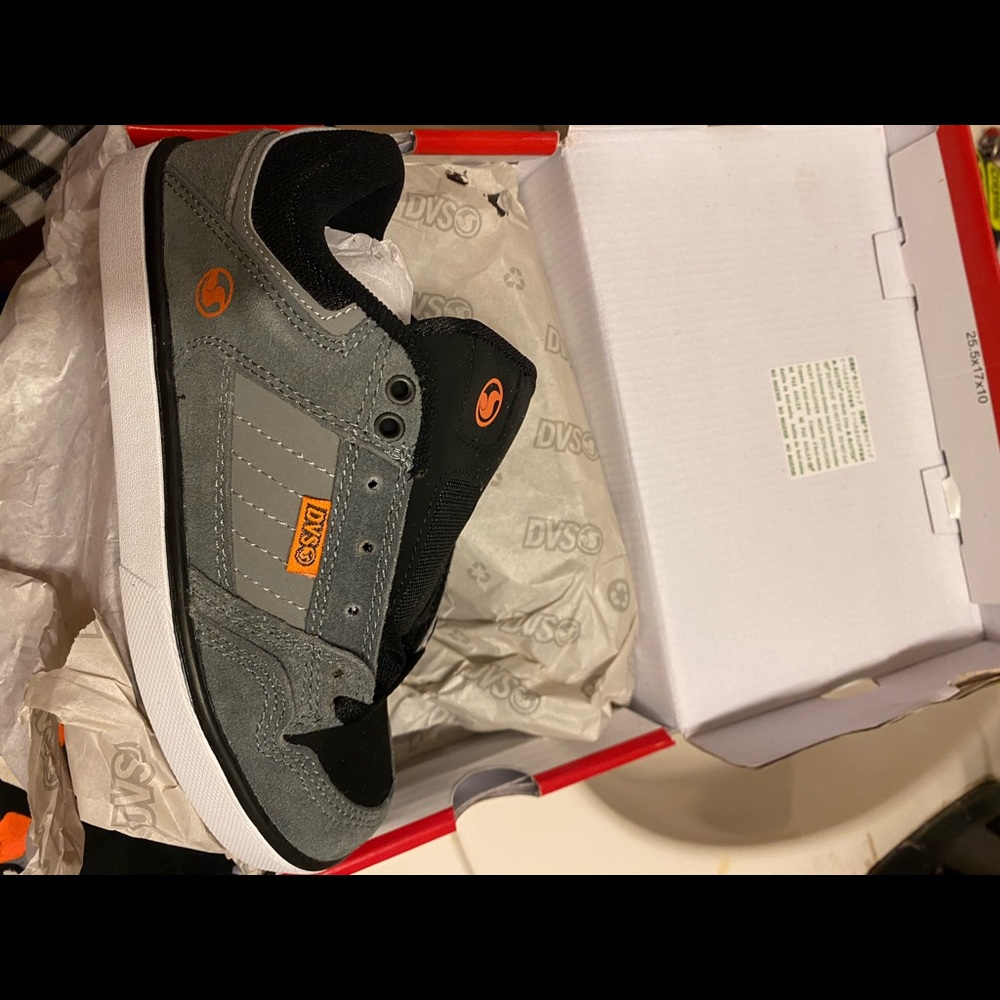 Boys low tops